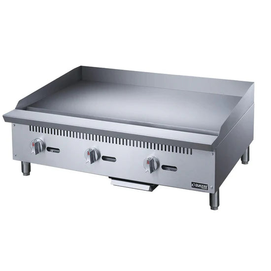 Dukers DCGT36 36" W Natural Gas Thermostatic Control Griddle