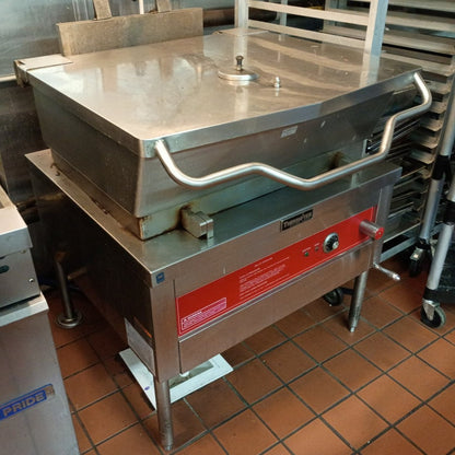 [USED] Therma-Tek GS-30 30 Gallon Natural Gas Tilting Skillet Braising Pan