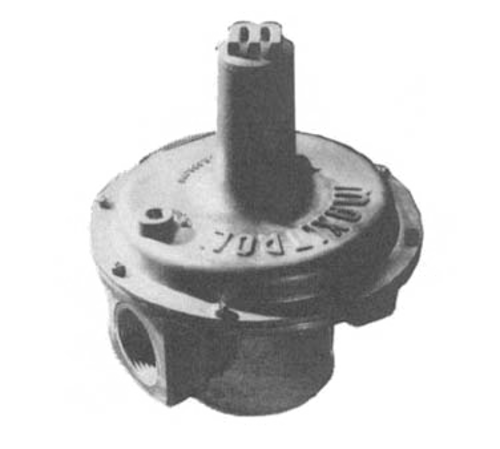 Southbend (Middleby) 4450009 1-1/4" gas pressure regulator (shipped loose) natural gas - preset @ 6" - max. cap. 2